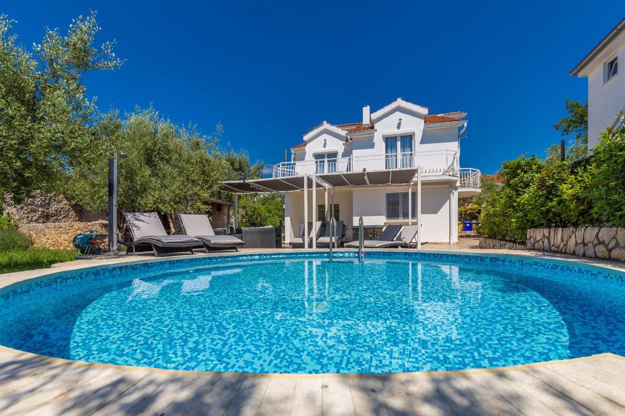 Holiday Home Olive Garden Brzac Esterno foto