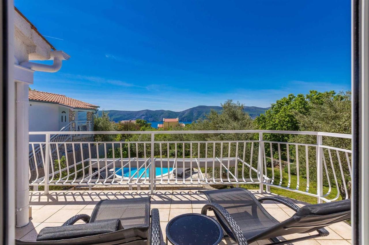 Holiday Home Olive Garden Brzac Esterno foto